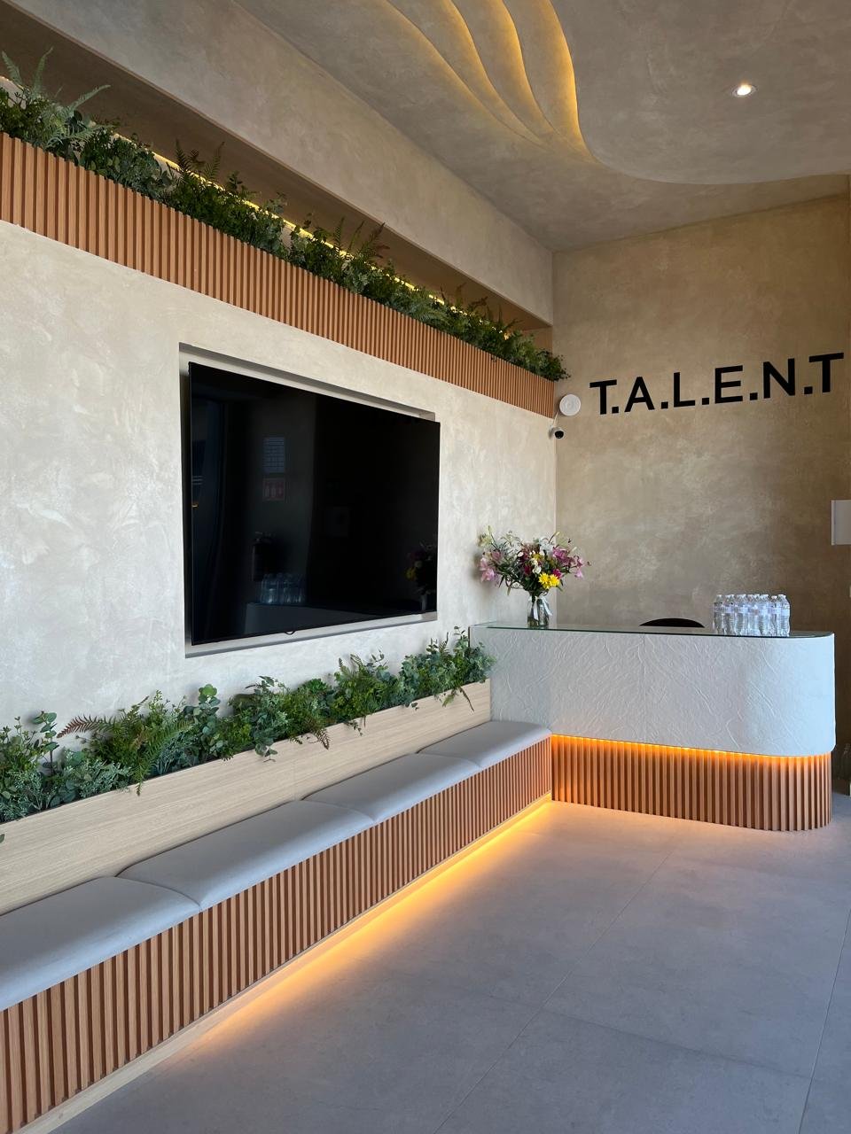 Fachada TALENT Ubika